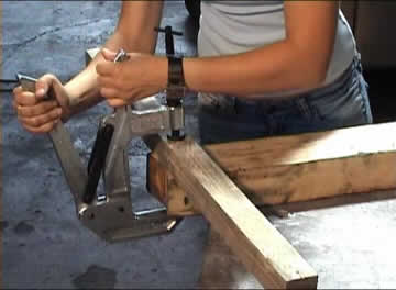 Employment of the clamp in carpentry